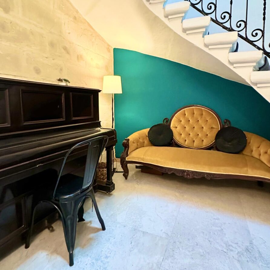 Charming Sliema Home! Steps from Sea & Promenade