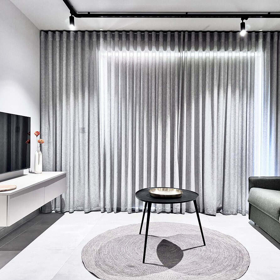 Exclusive Retreat off the Sea Front Promenade ( FL 1- Flotta )