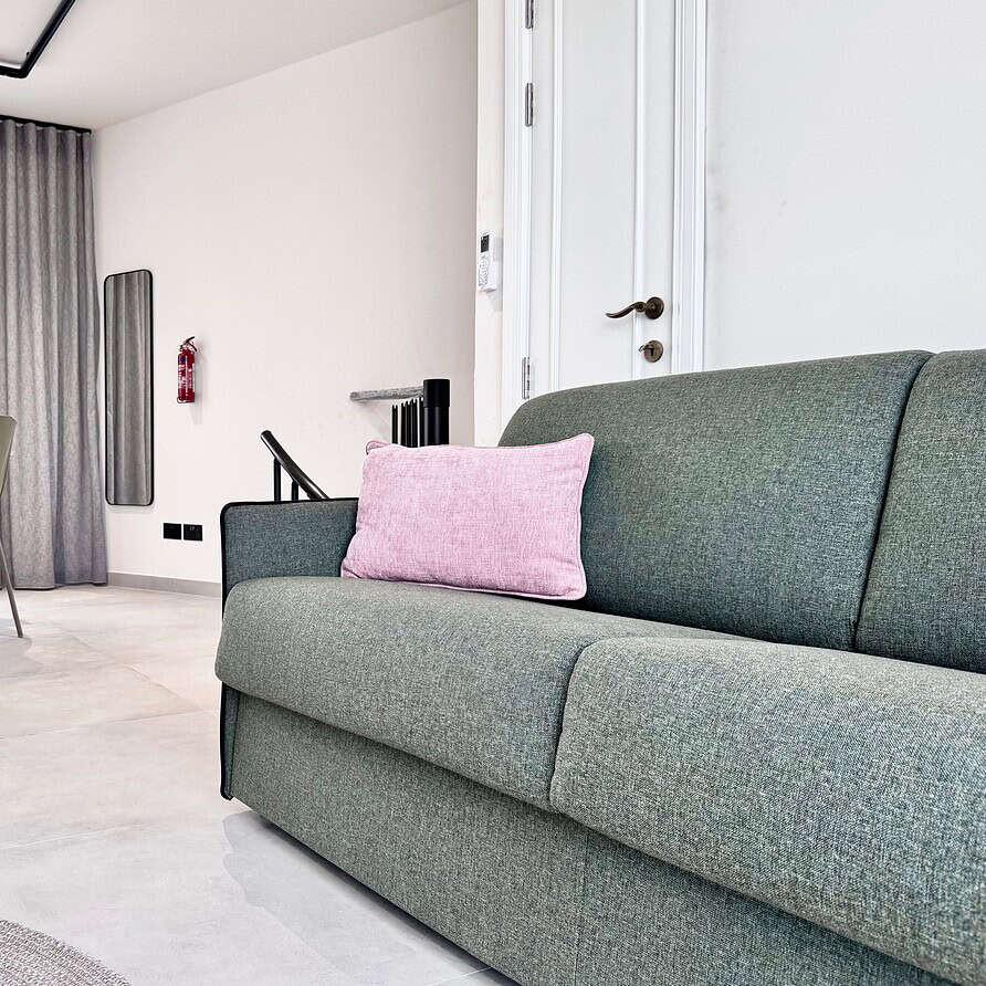 Exclusive Penthouse off the seafront promenade ( PH- Flotta)